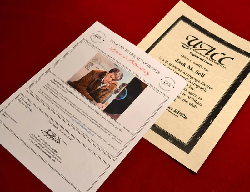 Rare GLEN CAMPBELL Signed Original Autograph Record, Frame, Plaque, COA, UACC, image 4