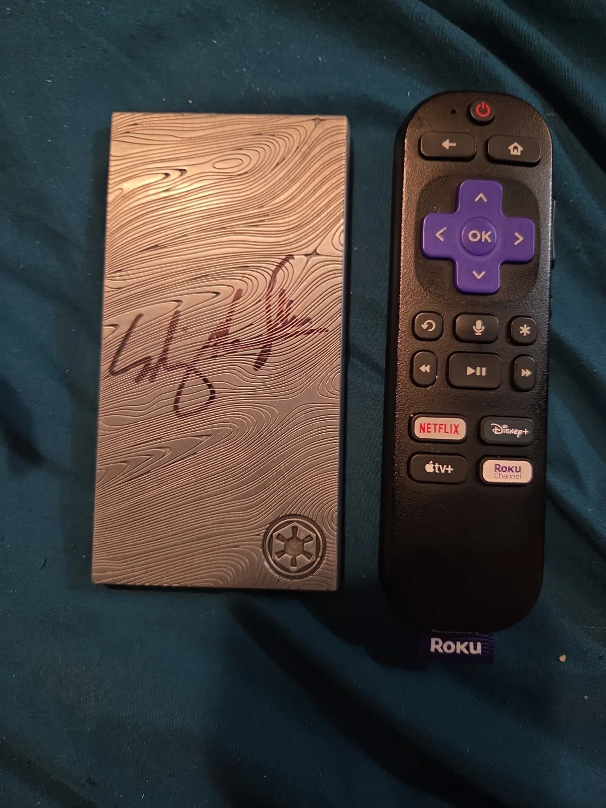 Ming Wen — Ming Wen SIGNED MANDALORIAN BESKAR STEEL AUTOGRAPH BECKETT WITNESS, изображение 5