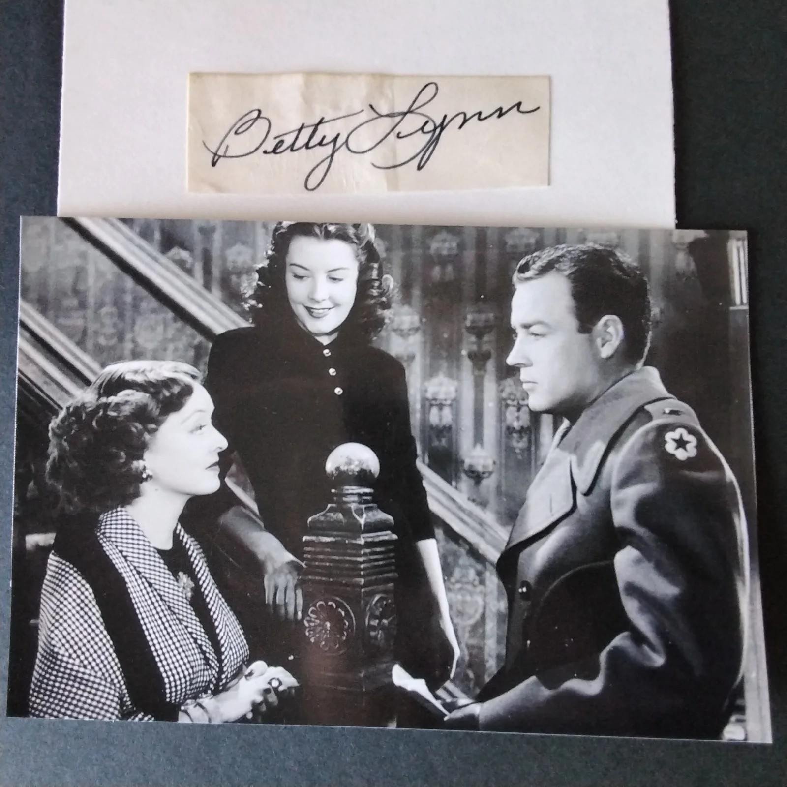 Betty Lynn SIGNED Paper Photo Movie TV Actress Andy Griffith June Bride Singles, изображение 2