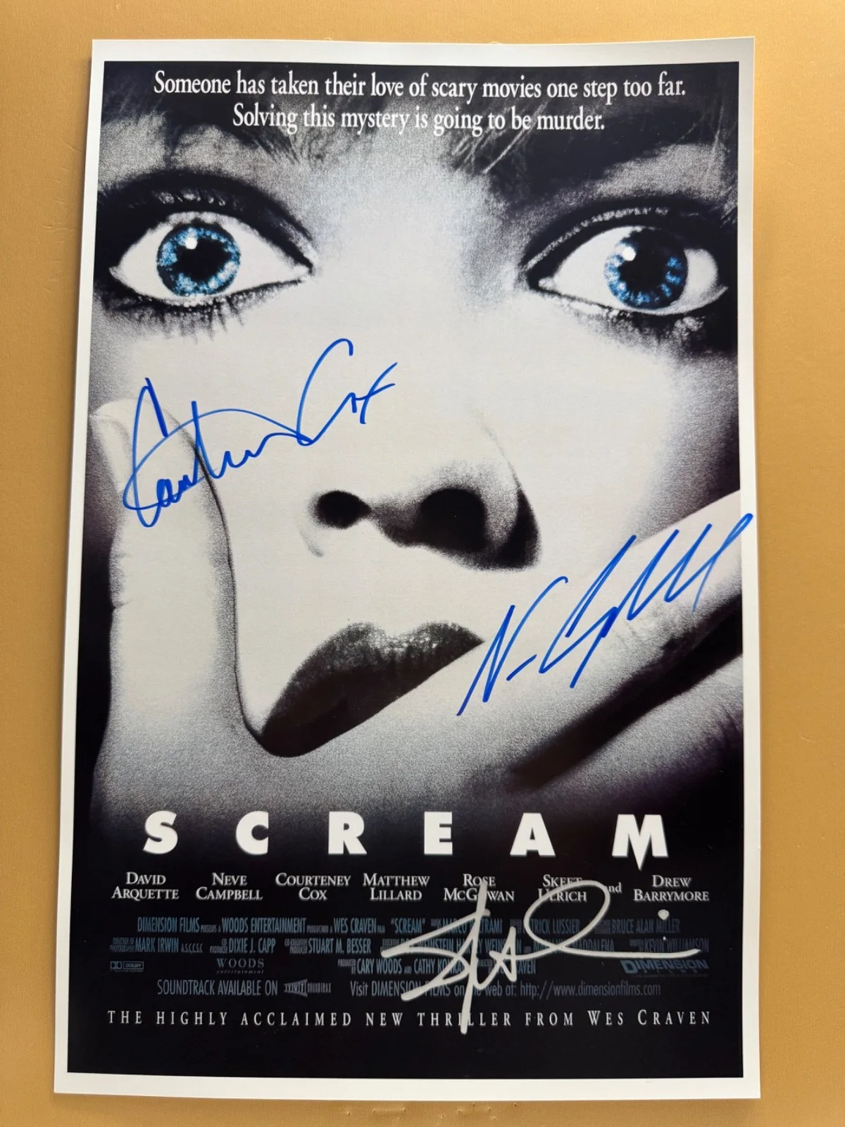 Neve Campbell, Courtney Cox, Skeet Ulrich — SIGNED SCREAM 11x17 Movie Poster COA by 3 of the actors - Shipped FREE