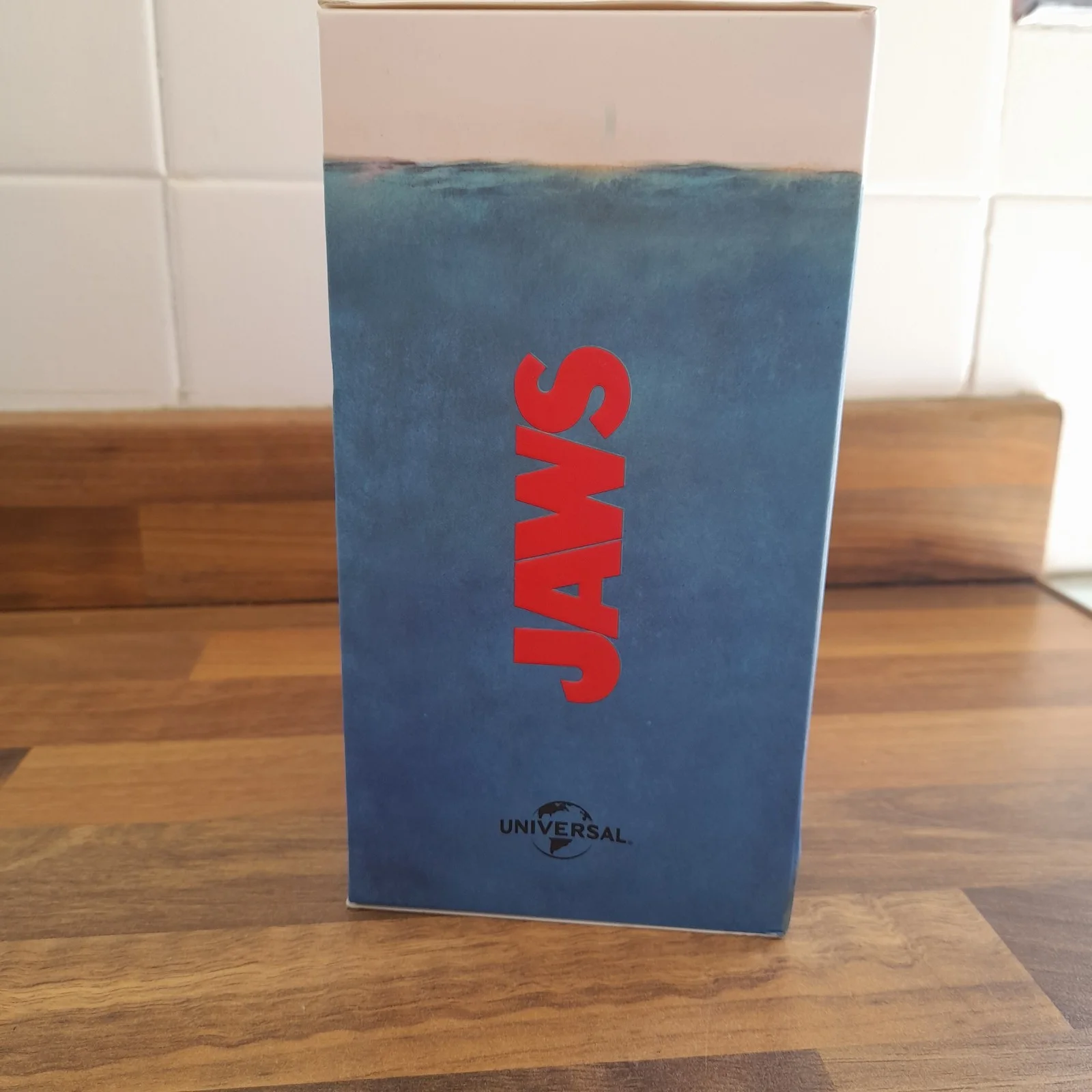 Jaws Shark Hunt Break Time Set Mug & Bath Bomb Very Rare Sealed, изображение 2
