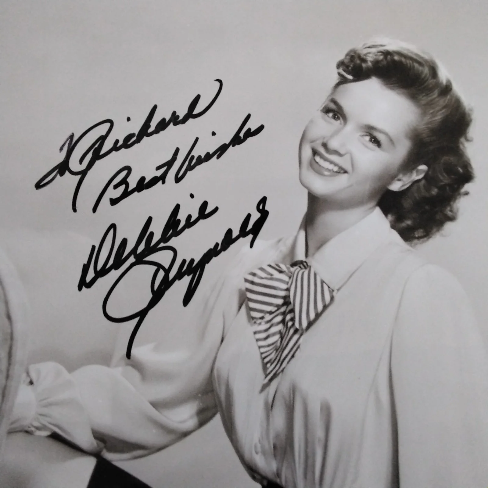 Debbie Reynolds SIGNED Photo MGM Film Actress Singing in the Rain Tammy In & Out, изображение 5
