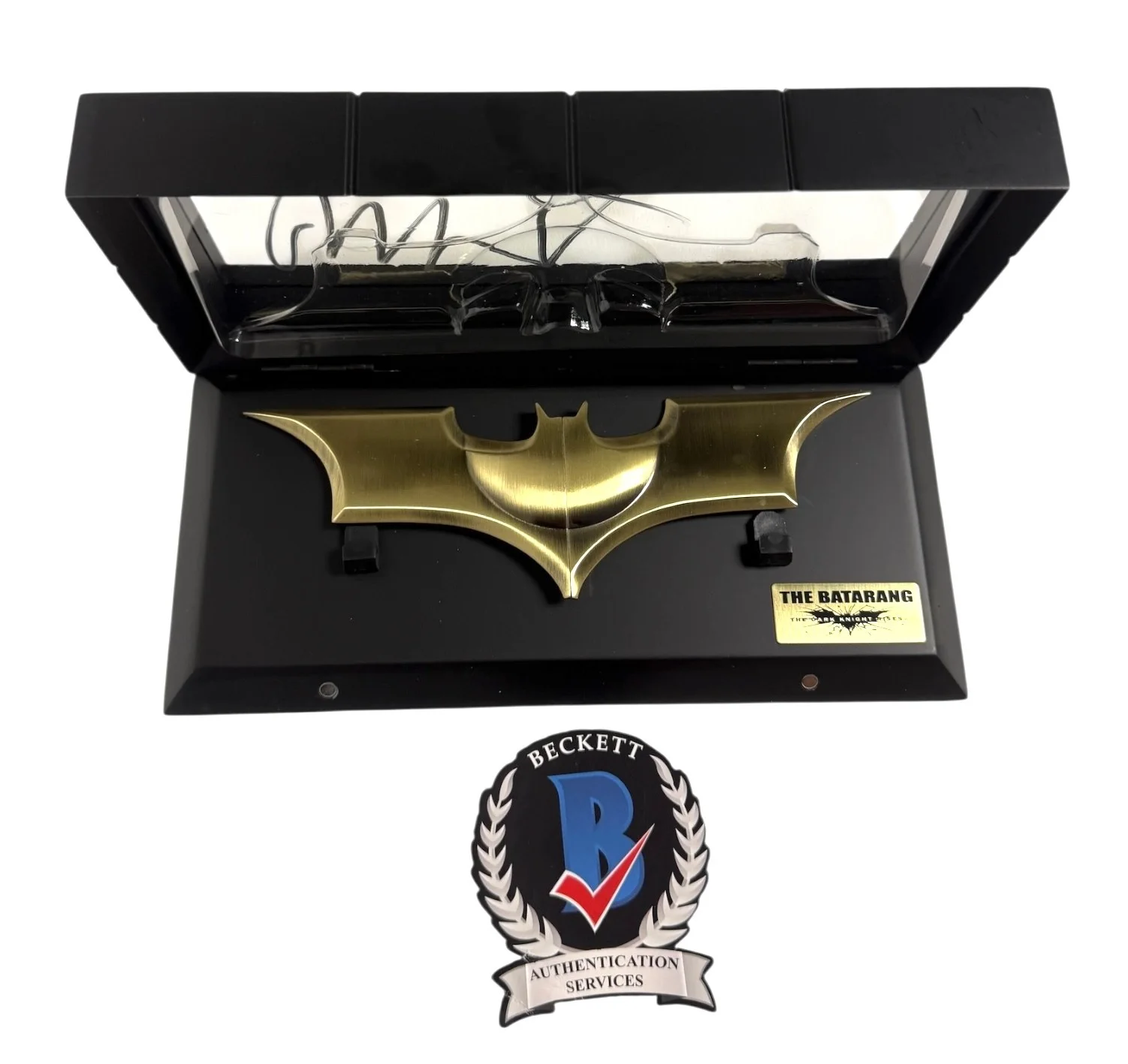 CHRISTIAN BALE — CHRISTIAN BALE SIGNED AUTOGRAPH NOBLE COLLECTION BATARANG THE DARK KNIGHT BAS, изображение 3