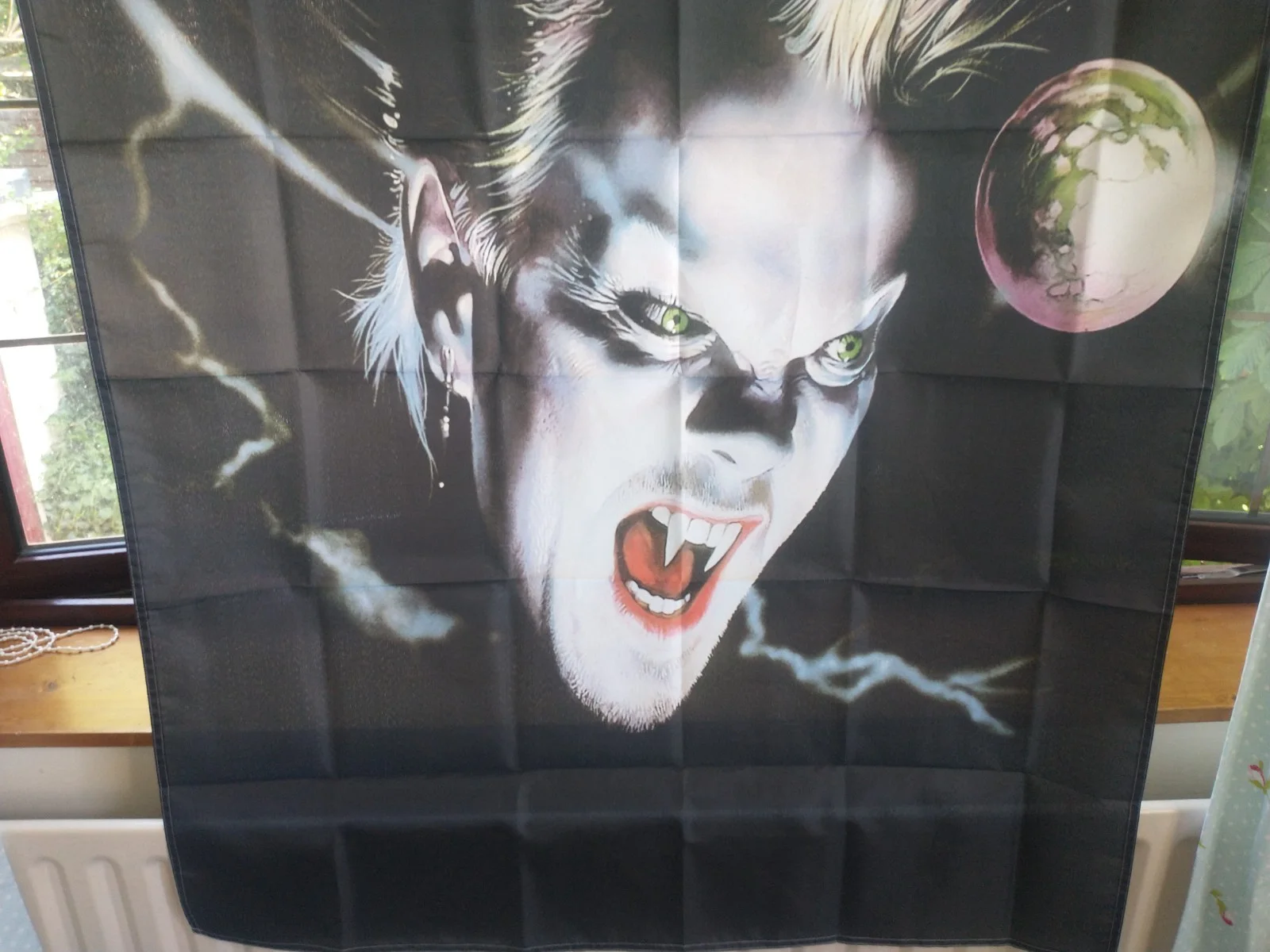 The Lost Boys - Promotional Poster Artwork of the 1987 Film as a Large Flag, изображение 4