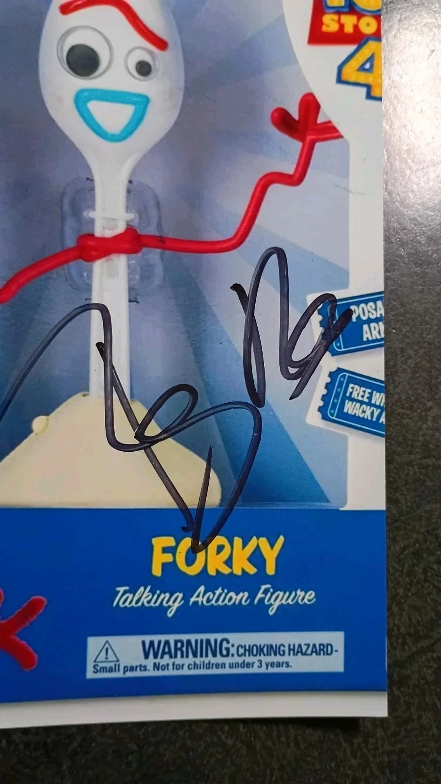 TONY HALE — TONY HALE Hand Signed Autograph 4X6 Photo - VOICE OF FORKY - TOY STORY 4, изображение 2