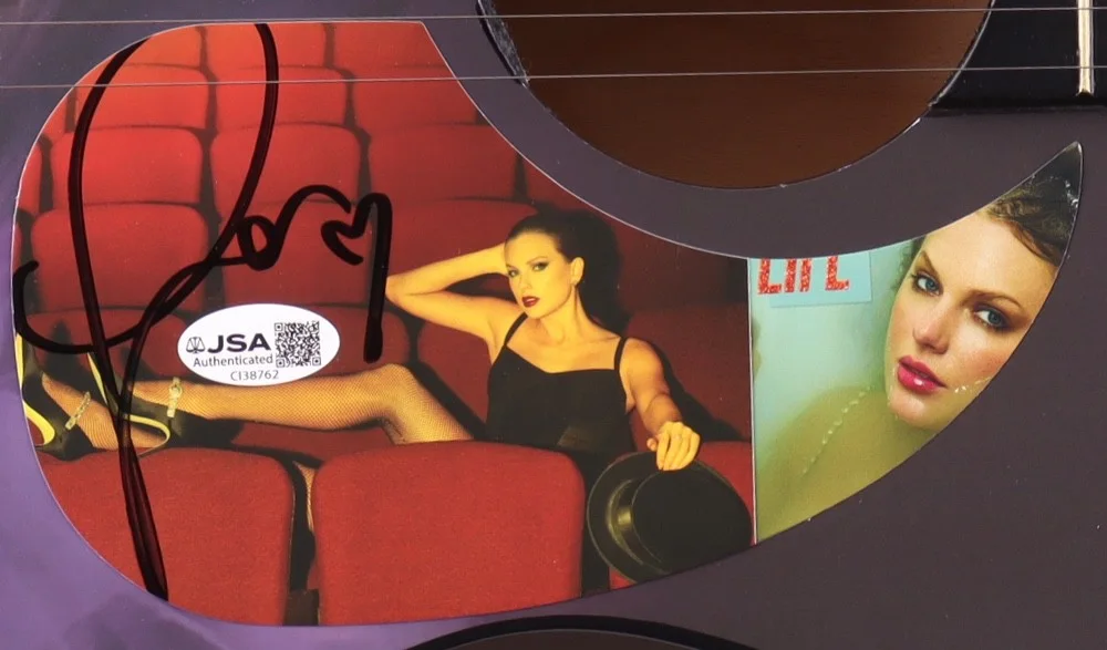 🎸 TAYLOR SWIFT FANS! SIGNED GUITAR DISPLAY PIECE 🎸, image 3