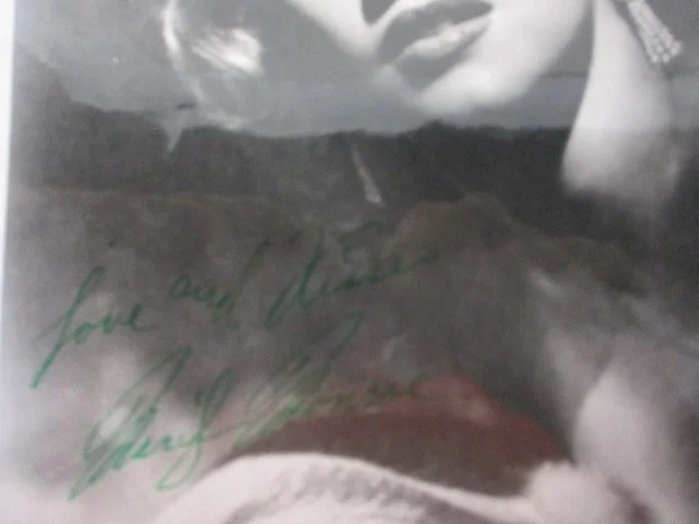 marilyn monroe — Marilyn Monroe Signed 8” x 10” Photograph Inscribed “Love and Kisses”, image 3