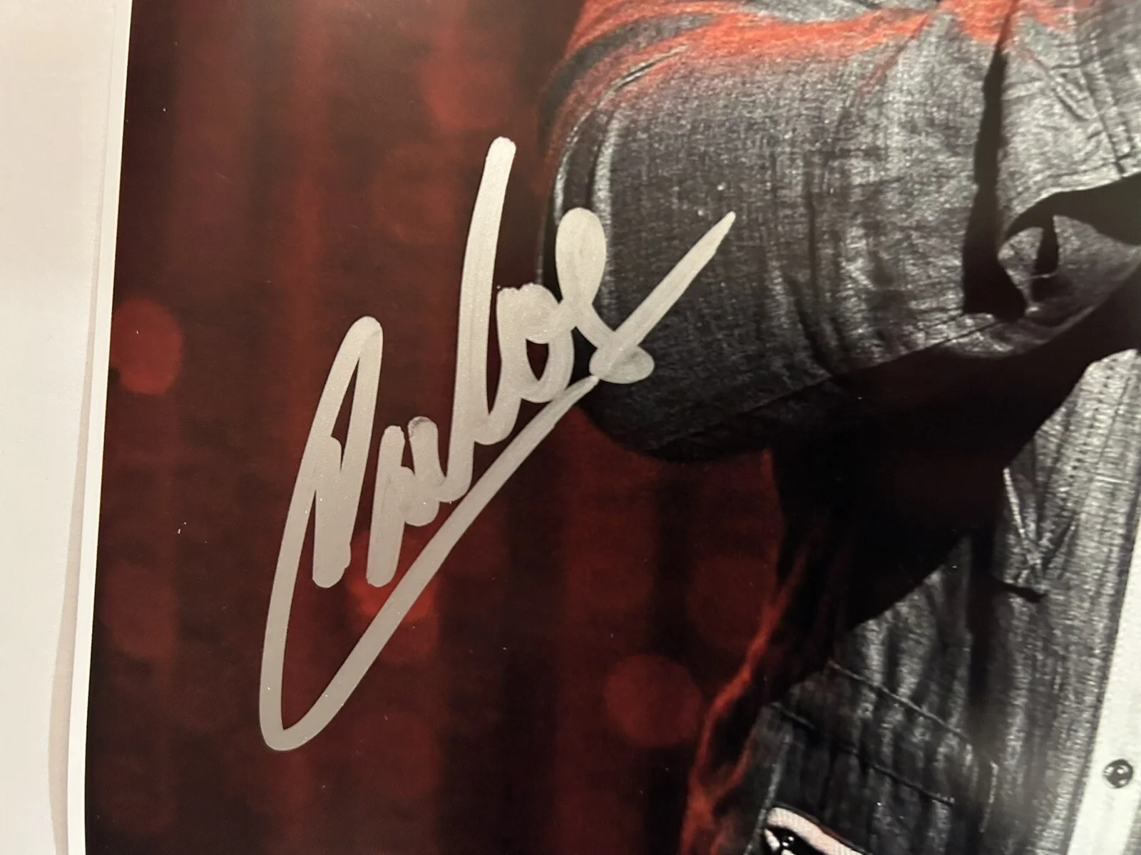 Carlos Mencia — Comedian Funnyman Carlos Mencia Signed 11x14 Photo Autograph (proof pic), изображение 2