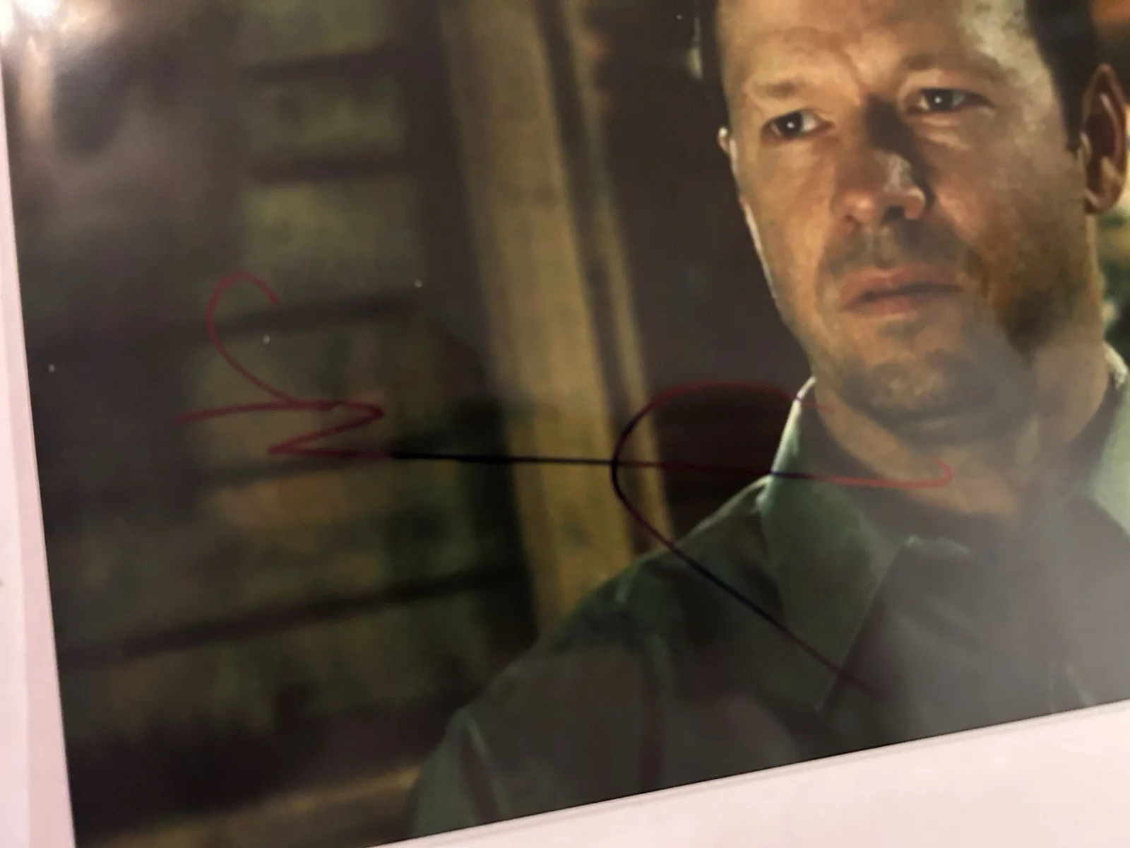 Donnie Wahlberg — Donnie Wahlberg signed 8x10 photo (with proof pic) autograph SAW Movie Horror, изображение 2