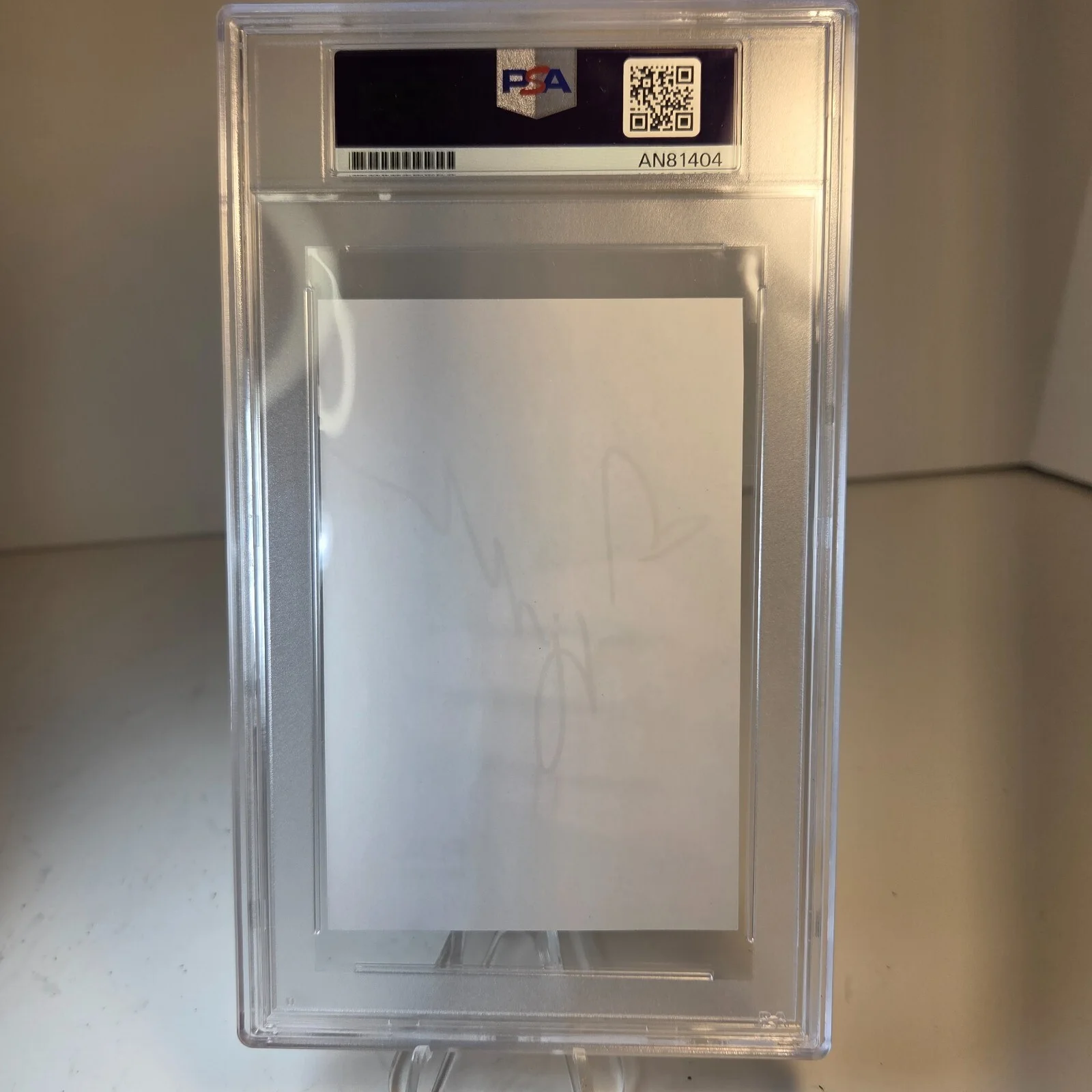 Gisele Bundchen — Gisele Bundchen Signed 3x5 Cut Signature w/Heart PSA DNA Slab, изображение 5