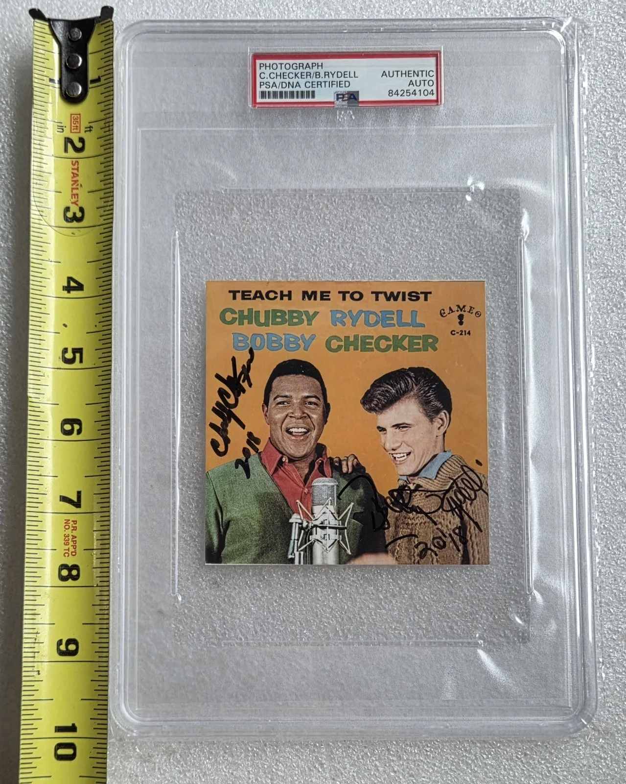 CHUBBY CHECKER BOBBY RYDELL PSA DNA SLABBED PHOTO SIGNED AUTOGRAPHED THE TWIST, изображение 2