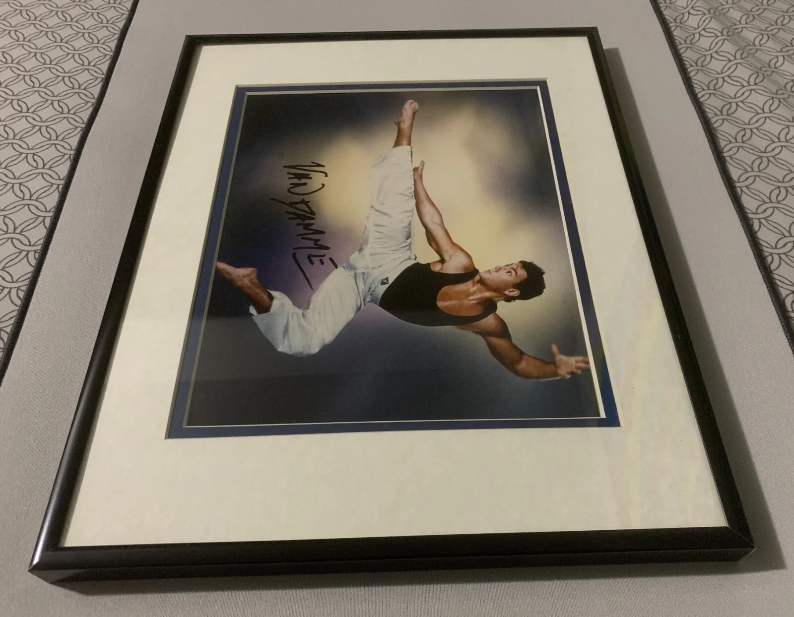 Jean-Claude Van Damme — Rare Framed Jean-Claude Van Damme Autographed/Signed Authentic 8x10 Photo w/COA, image 2