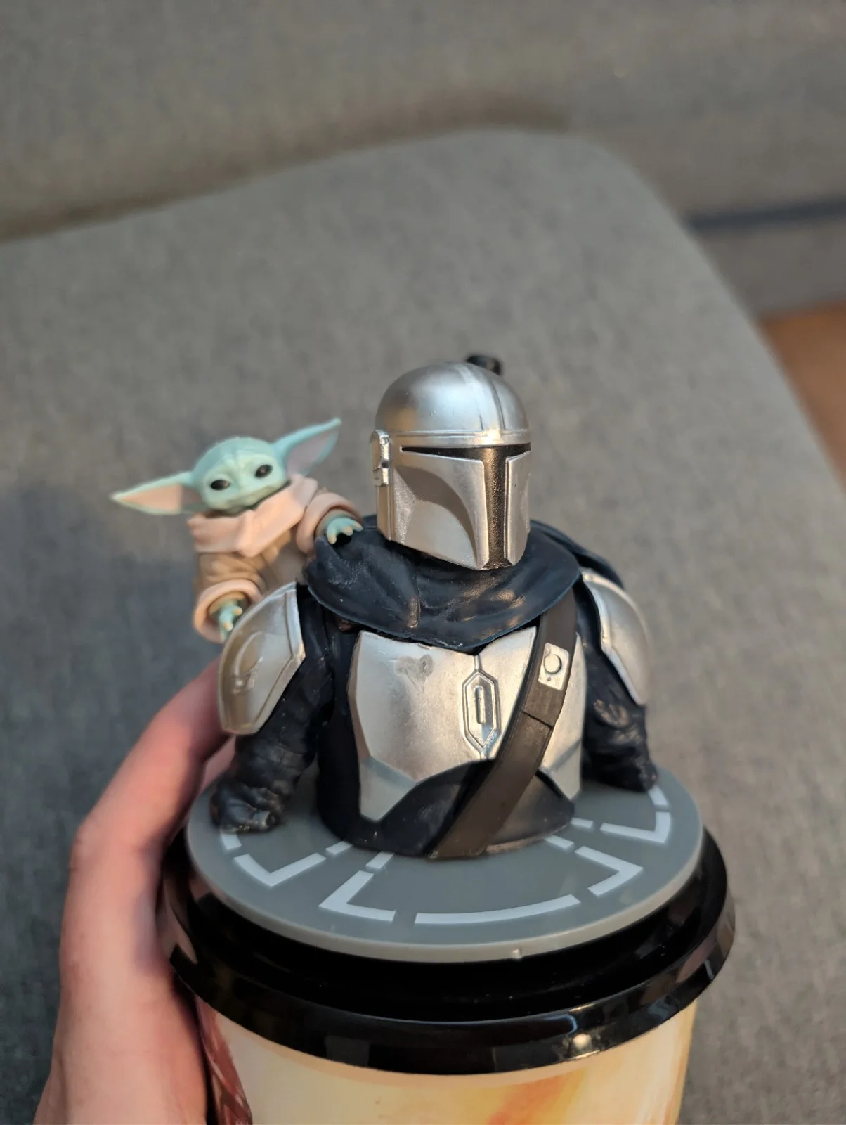 STAR WARS The Mandalorian Grogu Cinema Drinks Cup With Mando/Grogu Topper NEW, image 4