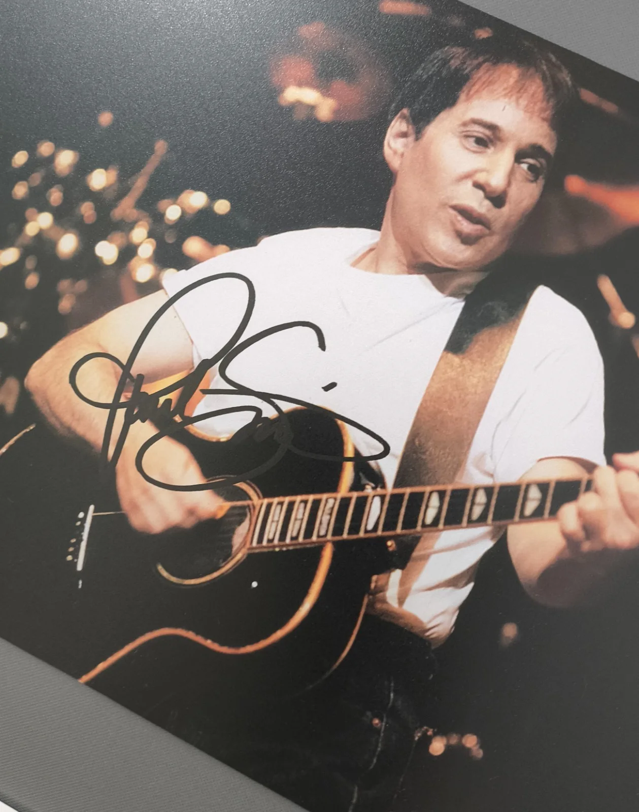 PAUL SIMON SIGNED AUTOGRAPHED PHOTO 8X10 RARE, image 2