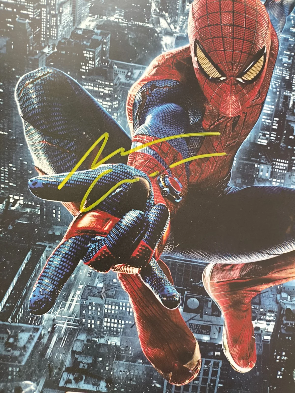 Andrew Garfield — Autograph Andrew Garfield Signed 11x17 ( Addams Family ), image 2