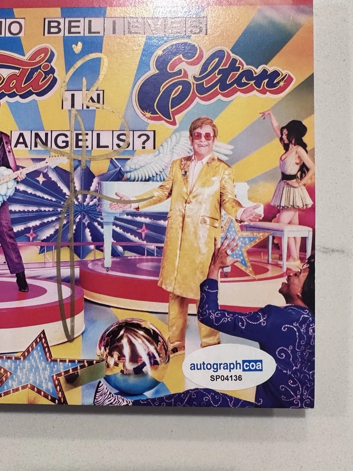 BRANDI CARLILE AUTOGRAPHED "WHO BELIEVES IN ANGELS?" SIGNED ART CARD COA #5, изображение 5