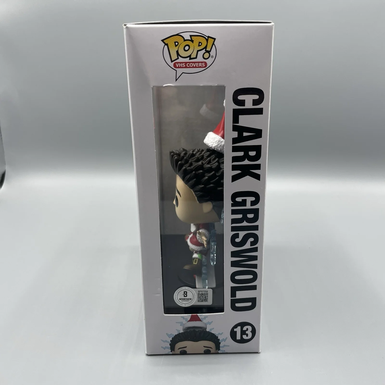 Juliette Lewis — Juliette Lewis Signed Christmas Vacation Funko Pop VHS Cover Beckett COA Audrey, изображение 3