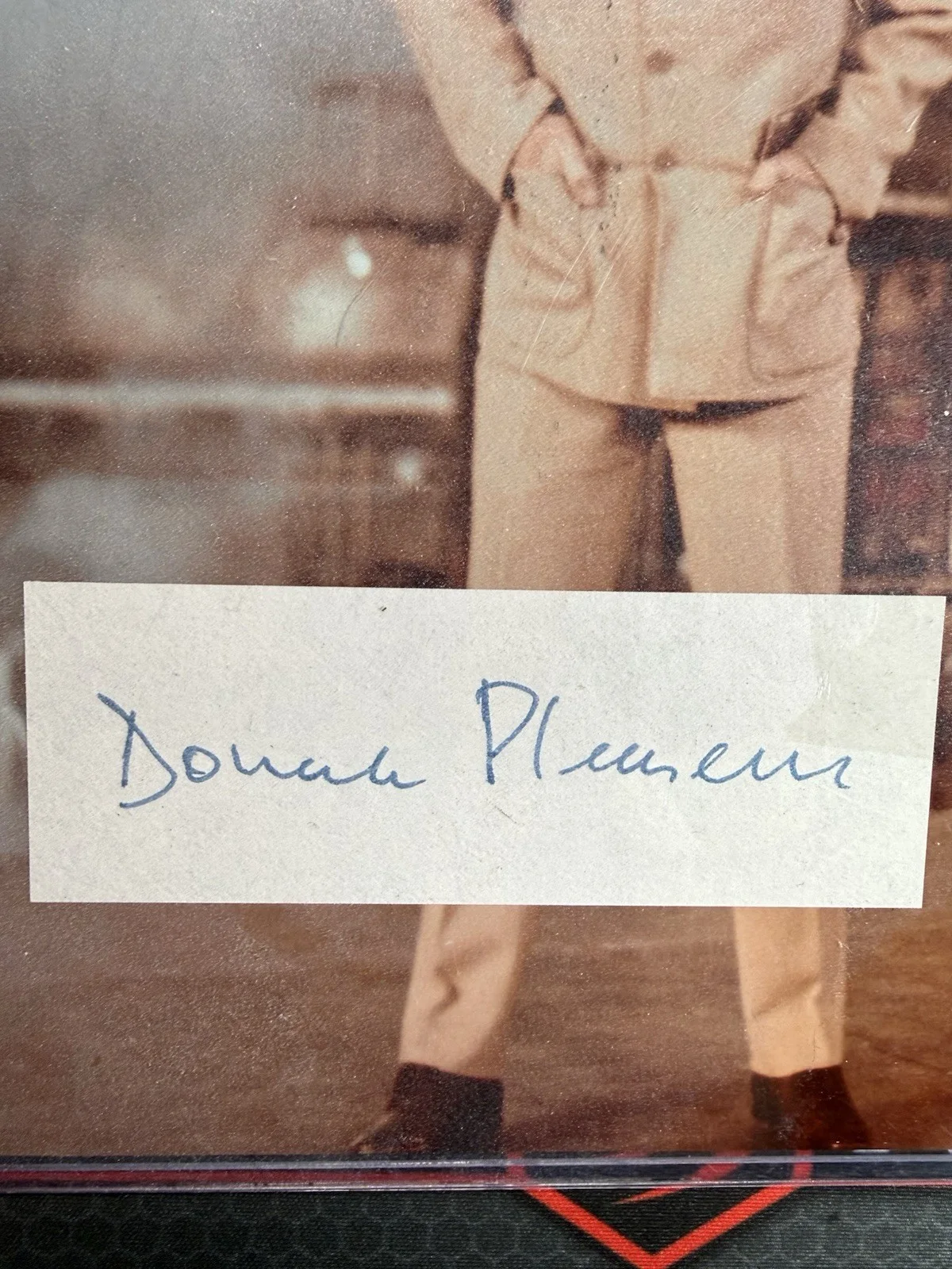 Donald Pleasence — Donald Pleasence Signed Original 8x10 James Bond Movie Photo PSA Authenticated, изображение 2