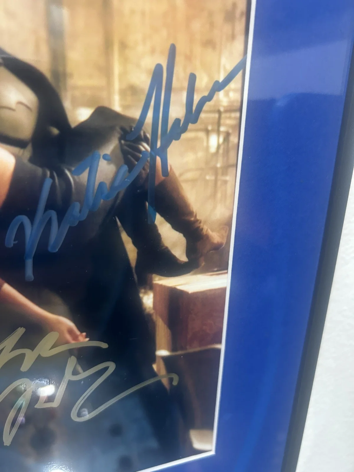 RARE Christian Bale Katie Holmes’s Signed Batman Begins Photo (comes with COA), image 3