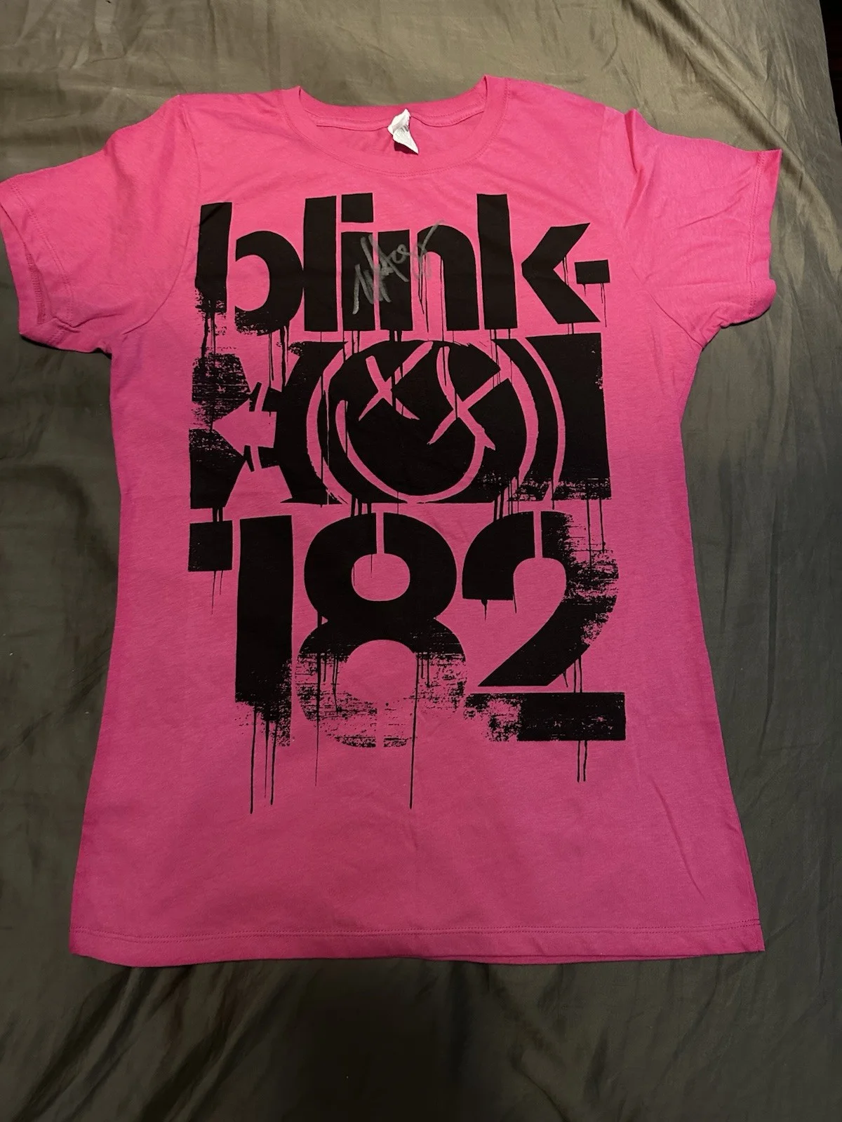 MARK HOPPUS SIGNED AUTOGRAPHED BLINK-182 T Shirt RARE, image 2