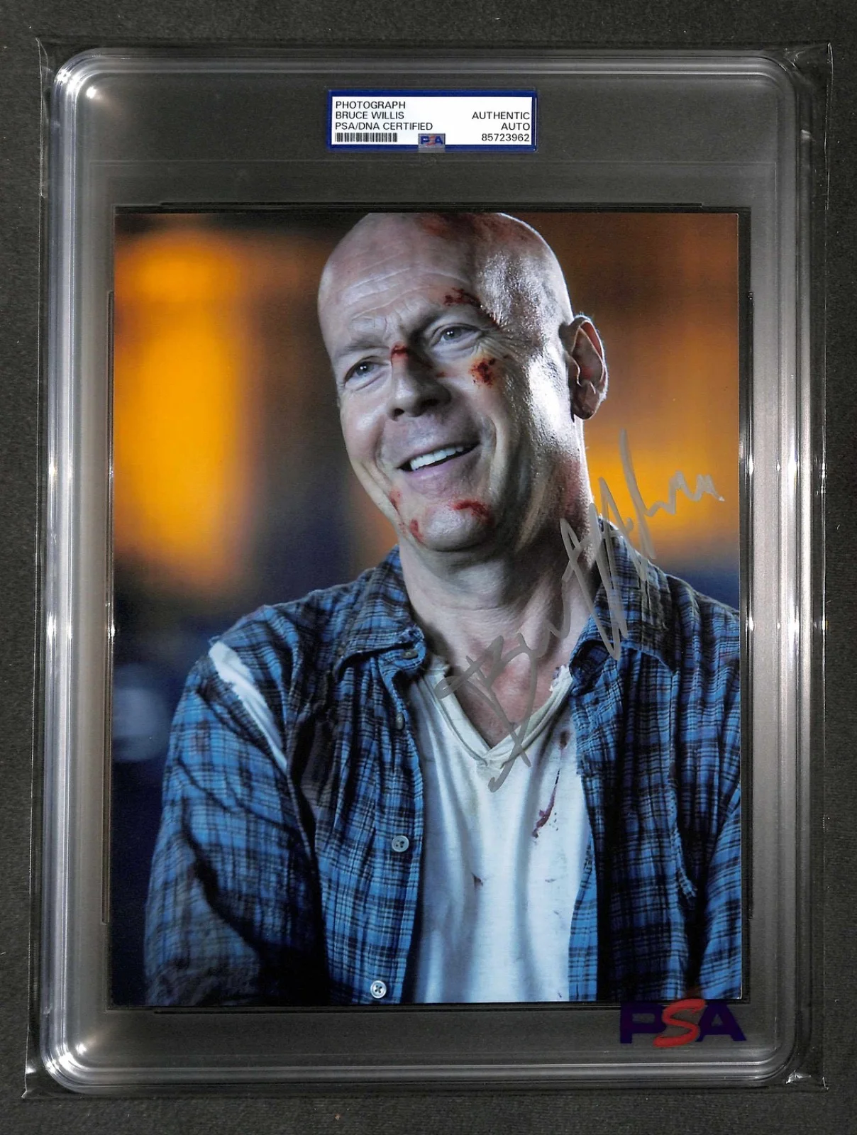 Bruce Willis — Signed Bruce Willis Photo Die Hard 8x10 John McClane "Yippee-ki-yay MF" Auto PSA, изображение 2