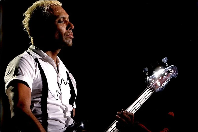Tony Kanal — Tony Kanal No Doubt Authentic signed rock 10x15 photo W/Cert Autographed 26-b