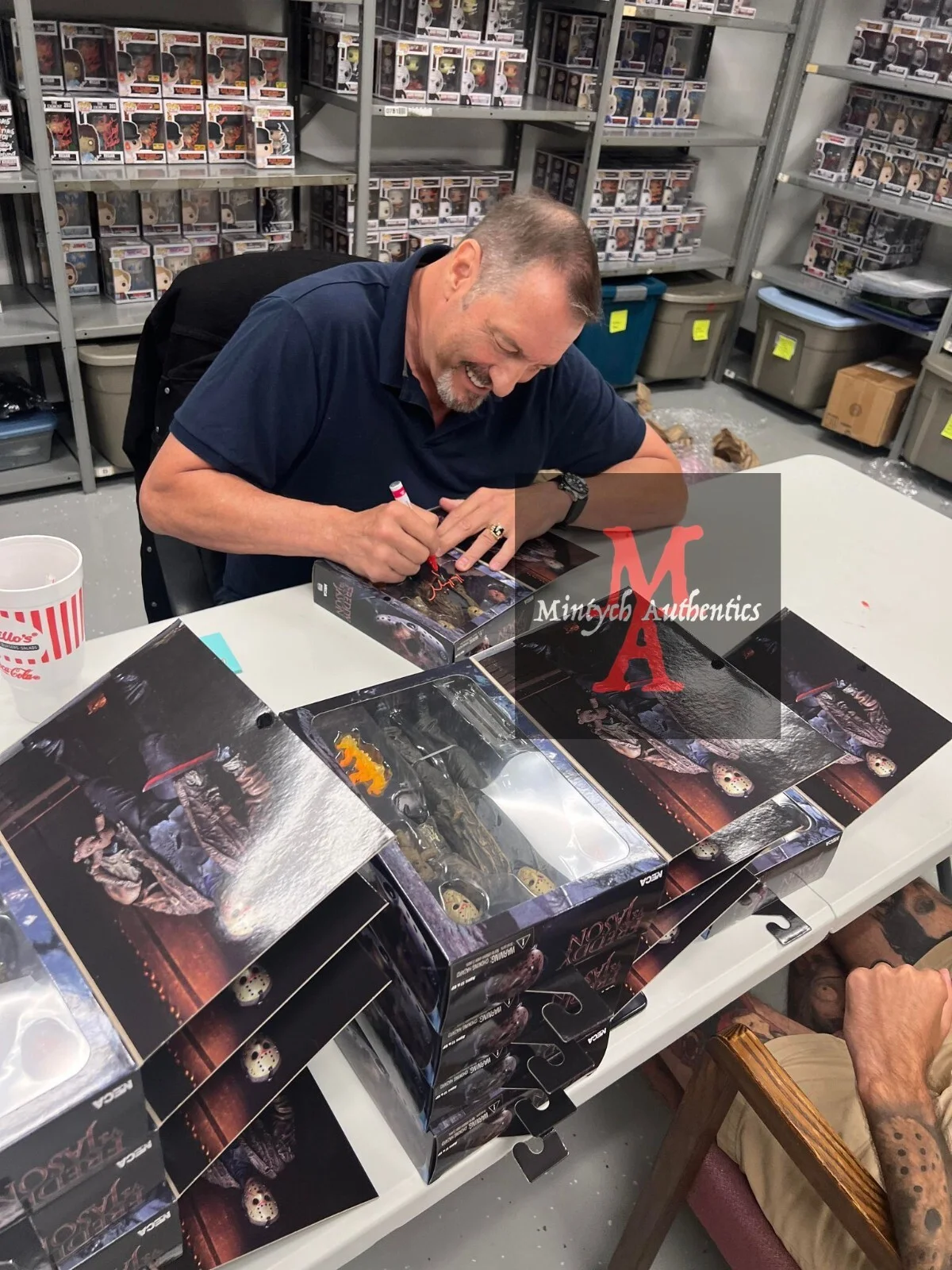KEN KIRZINGER — Ken Kirzinger autographed signed 8x10 photo Freddy VS Jason Beckett COA Jason, изображение 2