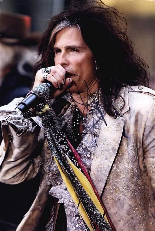 Steven Tyler — Aerosmith Steven Tyler authentic signed rock 10X15 photo |Cert Autographed A0063