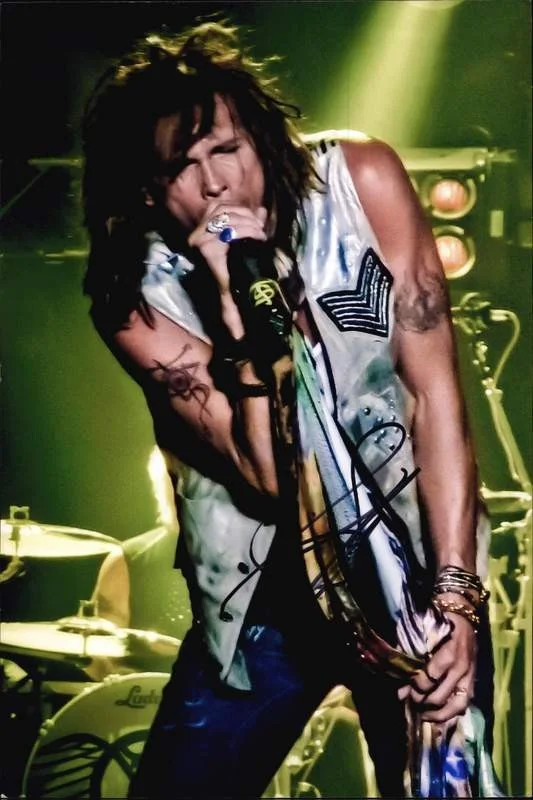 Steven Tyler — Aerosmith Steven Tyler authentic signed rock 10X15 photo |Cert Autographed A0005
