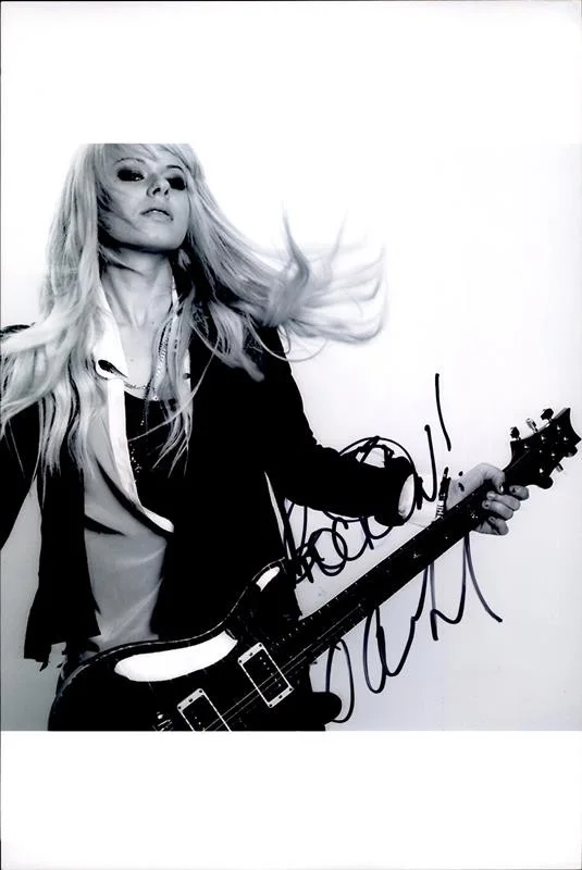 Orianthi Panagaris — Orianthi Panagaris Authentic signed rock 10x15 photo W/Cert Autographed 26-a