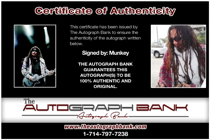Munky — Munky Korn Authentic signed Rock 10x15 photo W/Certificate Autographed (26-h), изображение 2
