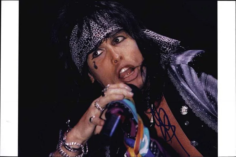 Steven Tyler — Aerosmith Steven Tyler authentic signed rock 10X15 photo |Cert Autographed A0023