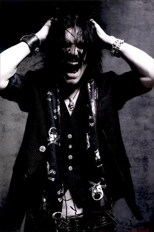 Gilby Clarke — Gilby Clarke Guns N Roses Authentic signed 10x15 photo |CERT Autographed 26-b