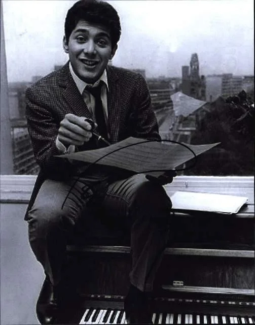 Paul Anka — Paul Anka authentic signed Rock 8x10 photo W/Certificate 89