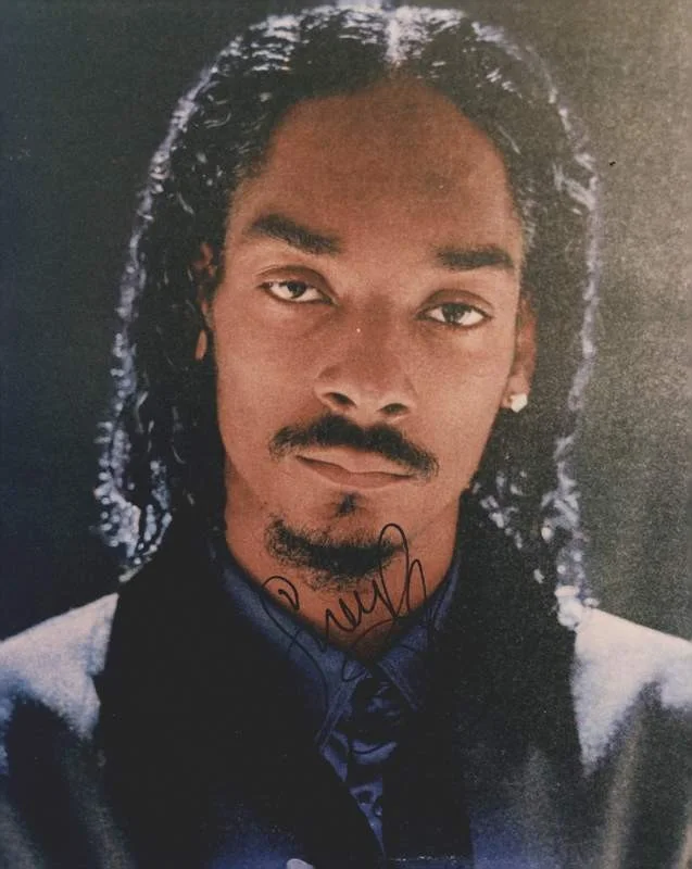 Snoop Dogg — Snoop Dogg Dog authentic signed rap 8x10 photo W/Certificate Autographed (A1109)