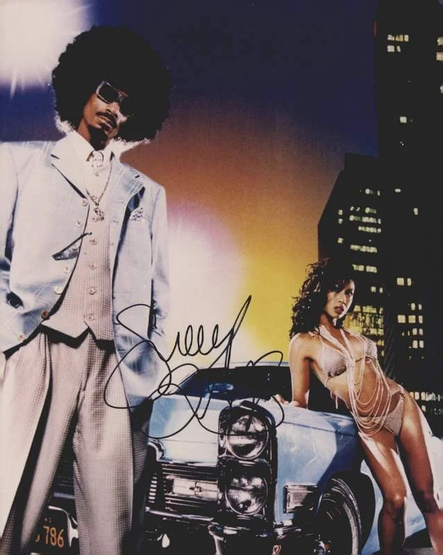 Snoop Dogg — Snoop Dogg Dog authentic signed rap 8x10 photo W/Certificate Autographed (A1108)
