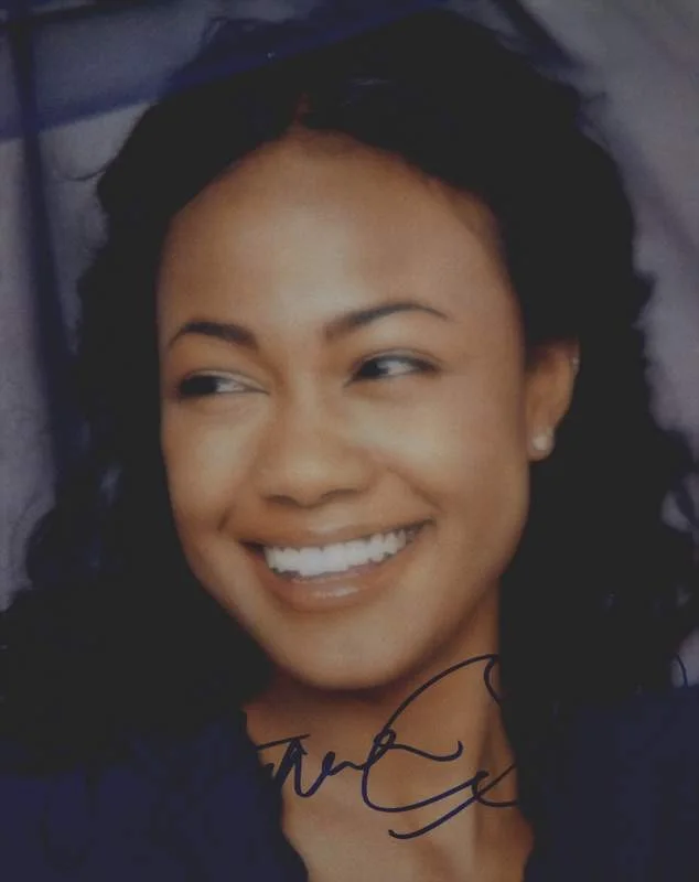 Tatyana Ali — Tatyana Ali authentic signed rap 8x10 photo W/Certificate Autographed (A1160)