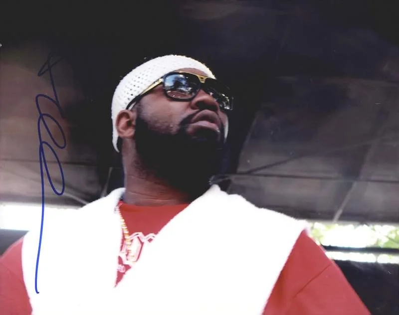 Raekwon Da Chef — Wu Tang Clan Raekwon signed rap 8x10 photo W/Certificate Autographed (A1013)