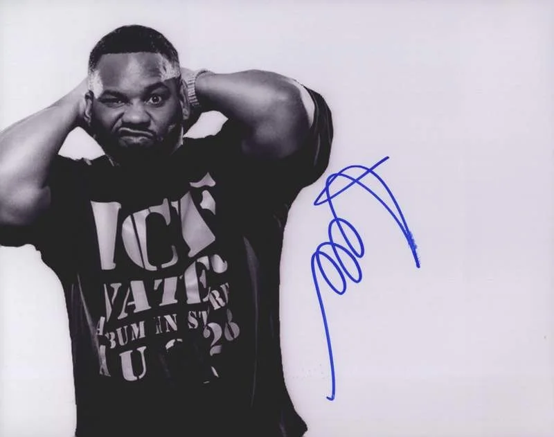 Raekwon Da Chef — Wu Tang Clan Raekwon signed rap 8x10 photo W/Certificate Autographed (A1029)