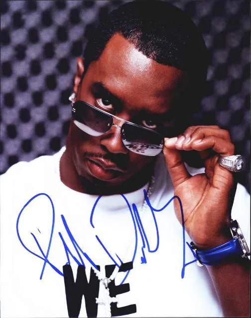 Puff Daddy — Puff Daddy Bad Boy authentic signed rap 8x10 photo W/Certificate Autographed