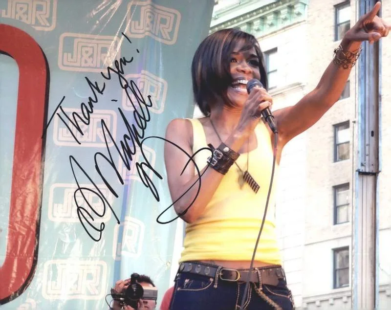 Michelle Williams — Destiney's Child Michelle Williams signed rap 8x10 photo W/Certif Autograph 0922