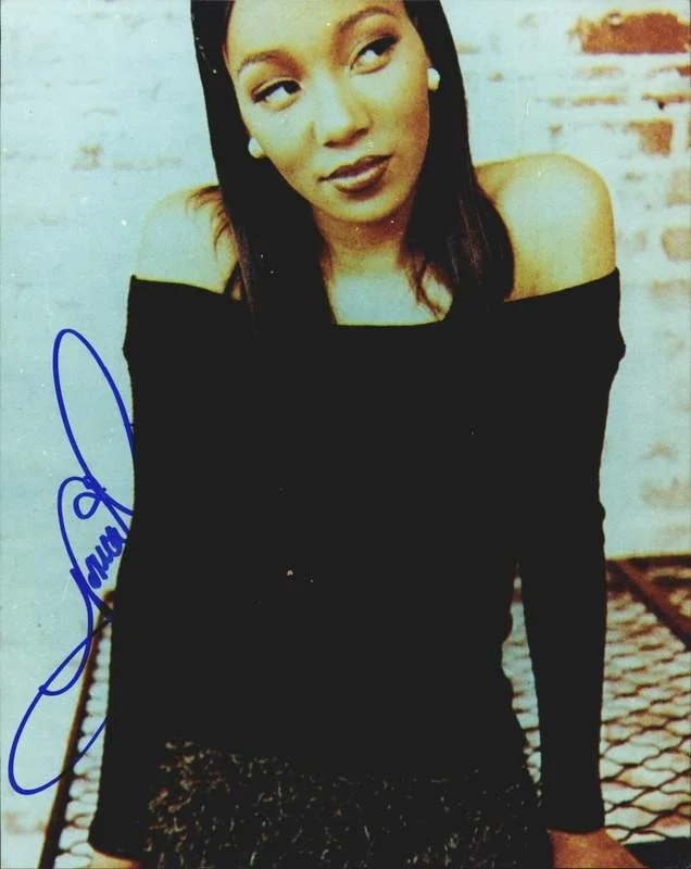 Monica Arnold — Monica Arnold authentic signed rap 8x10 photo W/Certificate Autographed (A00035)