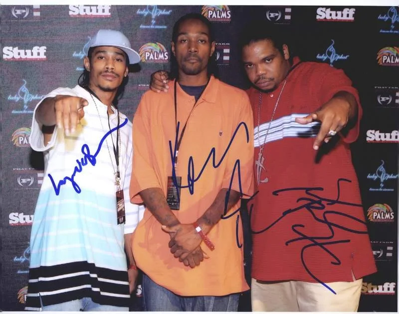 Krayzie & Layzie & Wish Bone — Krayzie Layzie Wish Bone Thugs N Harmony signed 8x10 photo W/Cert Autograph 0670