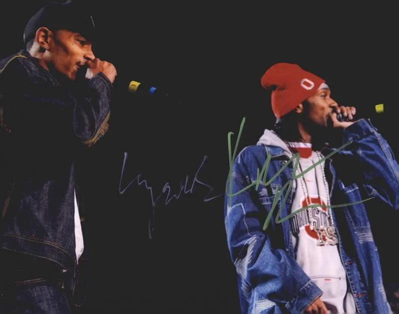 Krayzie & Layzie Bone — Krayzie Layzie Bone Thugs N Harmony signed rap 8x10 photo W/Cert Autograph A0679