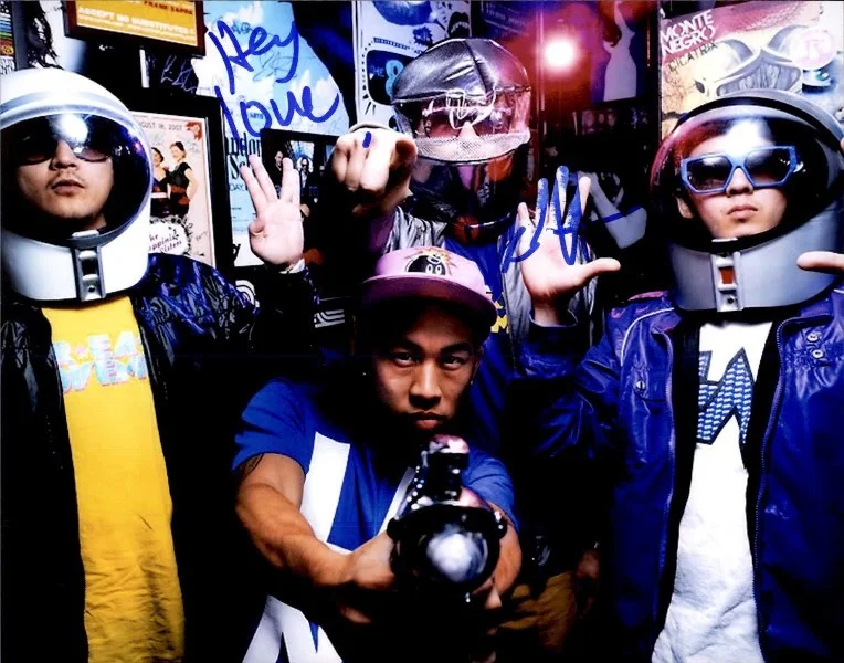 Far East Movement — Far East Movement authentic signed RAPPER 8x10 photo W/Cert Autographed 26-f
