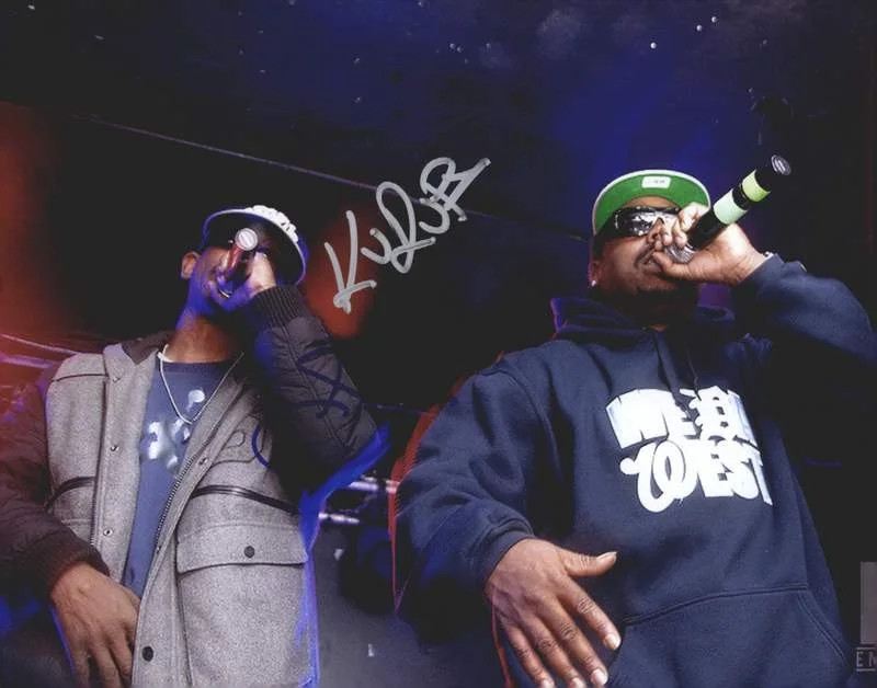 Daz Dillinger & Kurupt — Death Row Daz Dillinger & Kurupt signed rap 8x10 photo W/Cert Autograph (A0204)