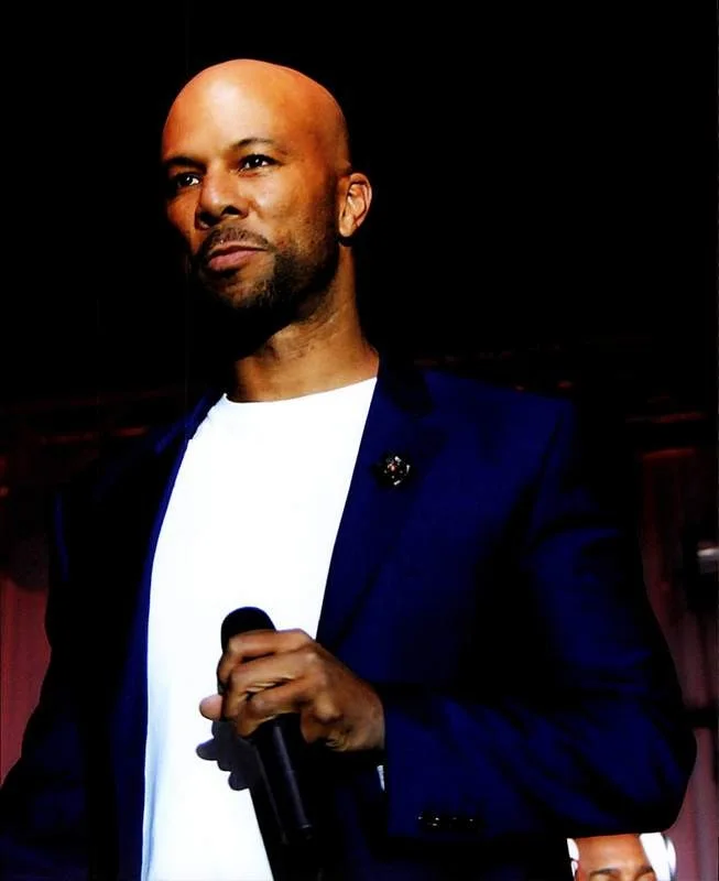Common — Common authentic signed rap 8x10 photo W/Certificate Autographed (A00597)