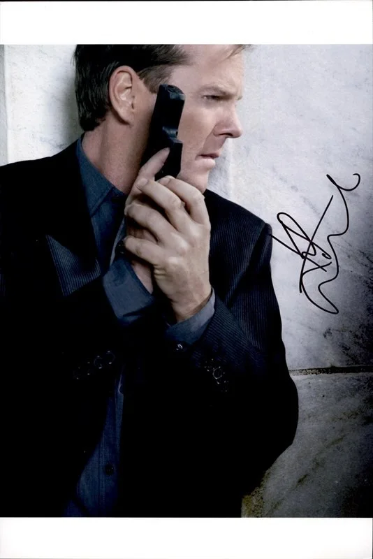 Kiefer Sutherland — Kiefer Sutherland authentic signed celebrity 10x15 photo |CERT Autographed 2616g
