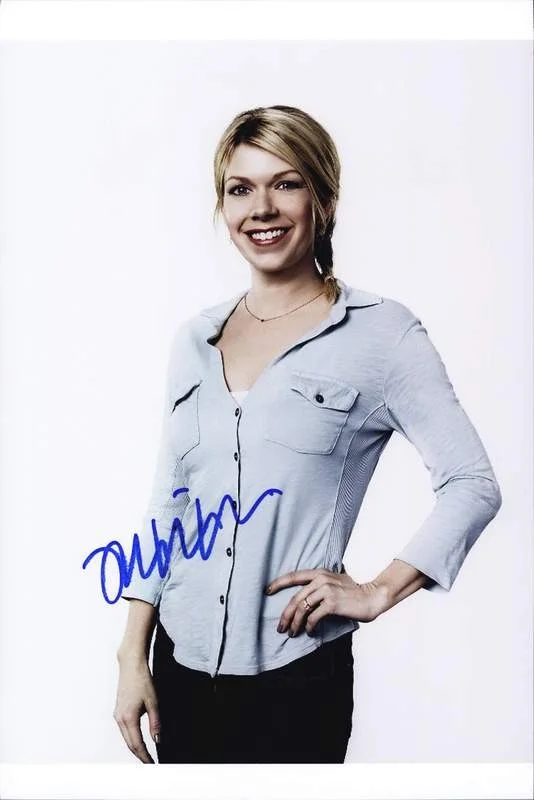 Mary Elizabeth Ellis — Mary Elizabeth Ellis authentic signed 10x15 photo |CERT Autographed A0004
