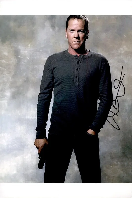 Kiefer Sutherland — Kiefer Sutherland authentic signed celebrity 10x15 photo |CERT Autographed 2616e